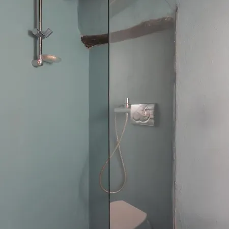 La Corte Degli Artisti By Rent All Como Апартаменты